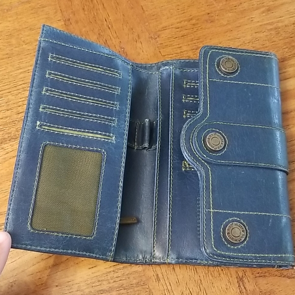 Matt & Nat wallet - Picture 2 of 8